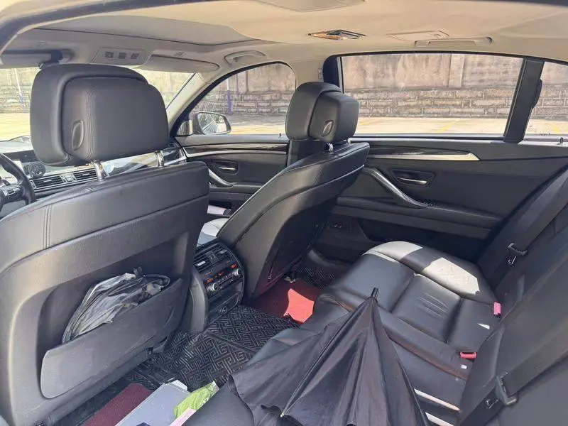 BMW 5 Series 2013 535Li Leading Edition — 12