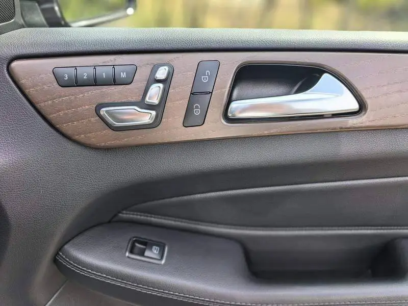 Mercedes-Benz GLS 2018 GLS 400 4MATIC Luxury — 13