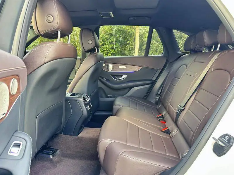 Mercedes-Benz GLC 2021 GLC 300 L 4MATIC Dynamic — 14