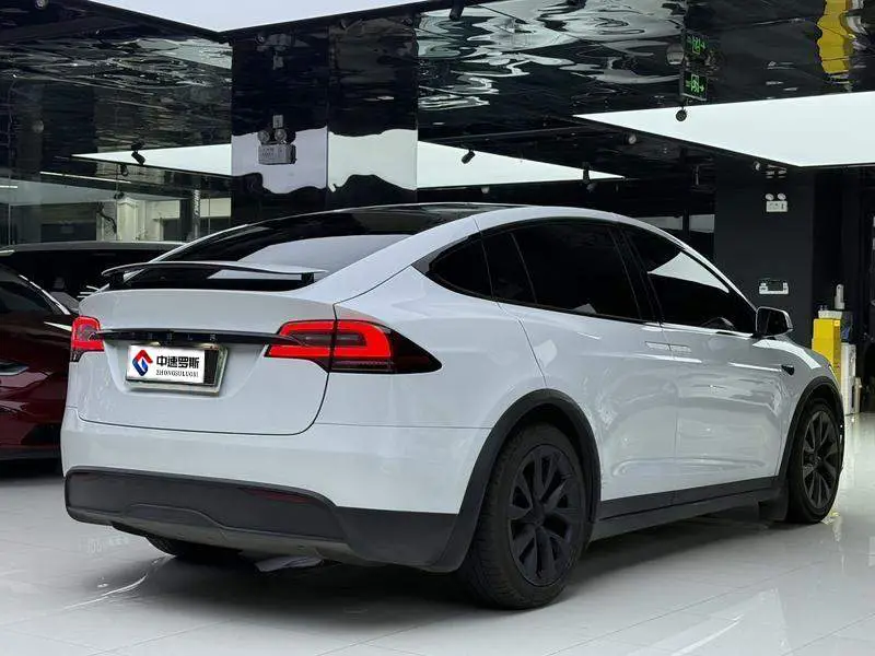 Model X 2023 Dual Motor All-Wheel Drive — 6