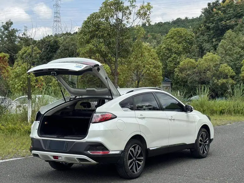 Venucia T90 2018 2.0L CVT Smart Linkage Smart Edition National V — 8