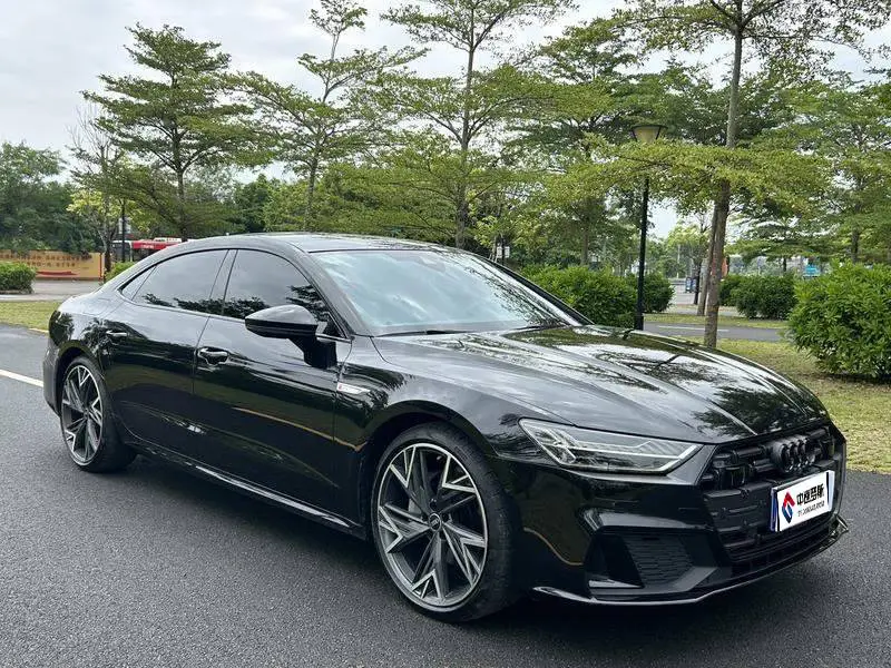Audi A7L 2023 45 TFSI quattro S-line Black Warrior Edition — 3