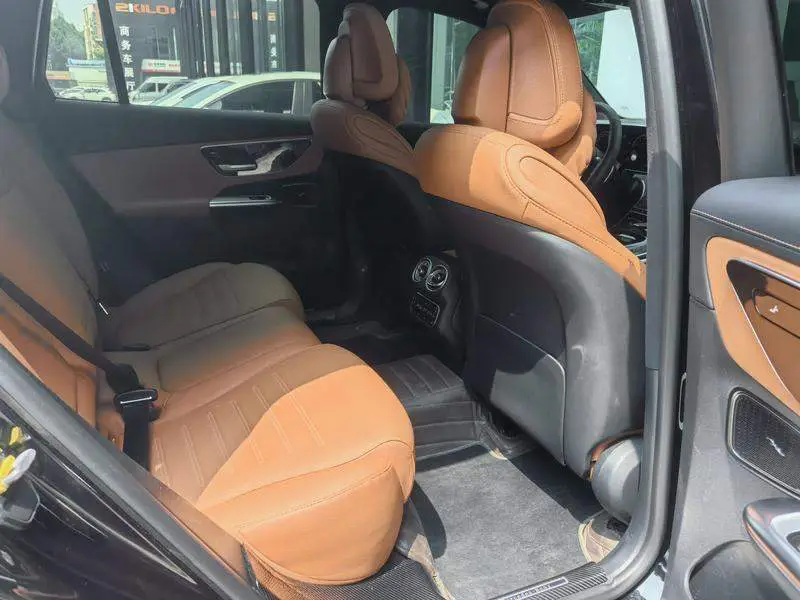 Mercedes-Benz GLC 2025 GLC 300 L 4MATIC Dynamic 5-seater — 11