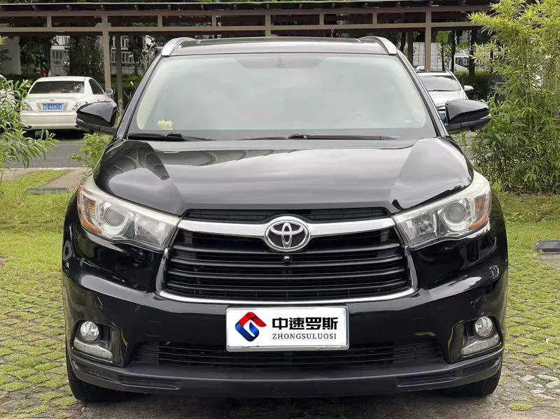 Highlander 2015 2.0T 4WD Luxury Edition 7 Seaters — 2