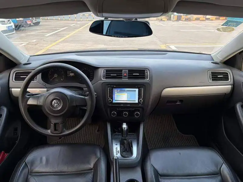 Sagitar 2012 1.6L Automatic Comfort — 8