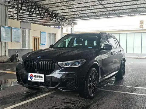 BMW X5 2022 xDrive 30Li Premium M Sport Package
