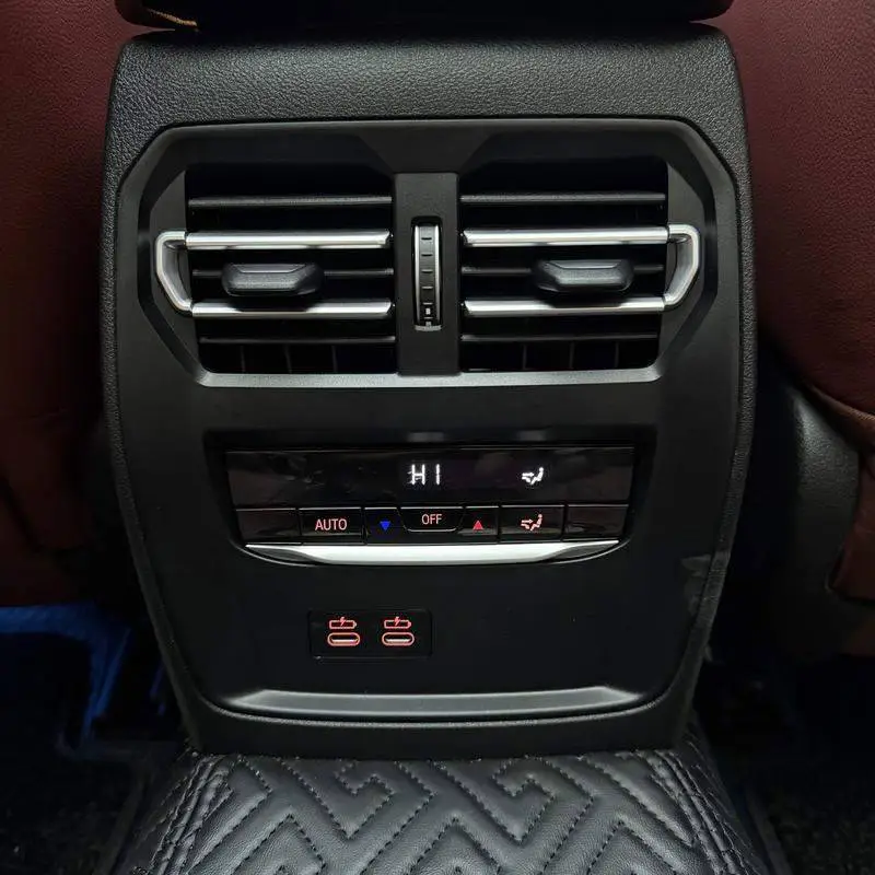 BMW 3 Series 2025 330Li M Sport Night Edition — 9
