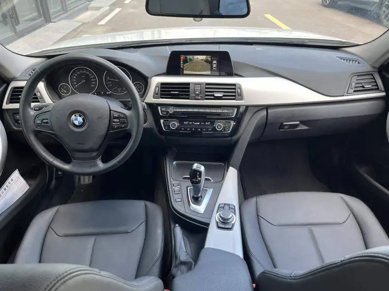 BMW 3 Series 2016 320Li Fashion Edition — 10