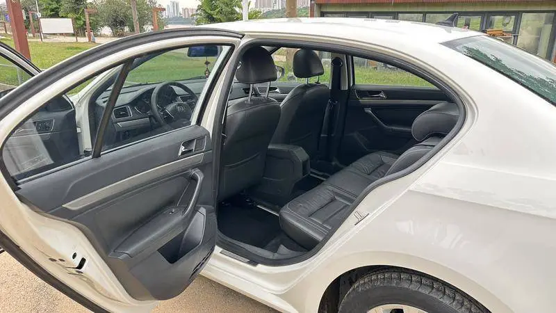 Lavida 2015 230TSI DSG Comfort Edition — 11