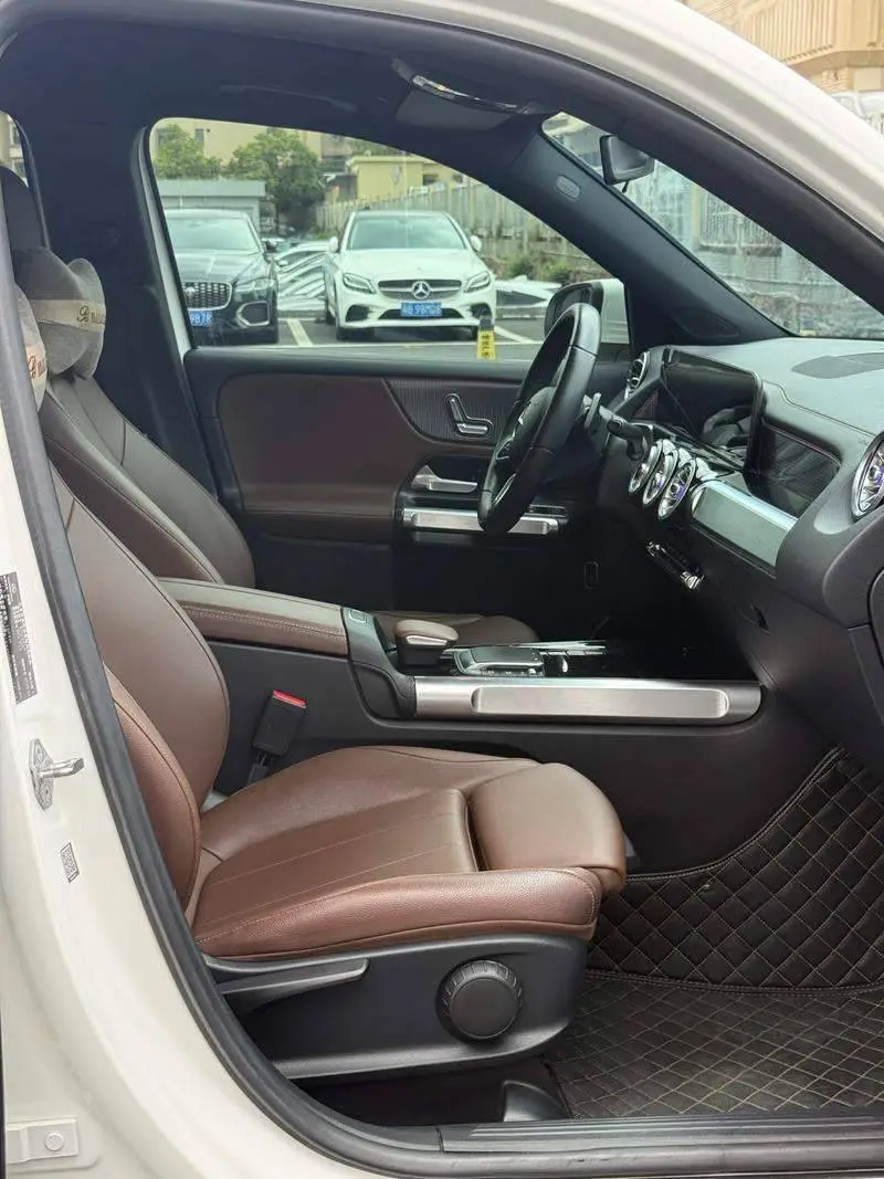 Mercedes-Benz GLB 2020 GLB 200 Dynamic — 14