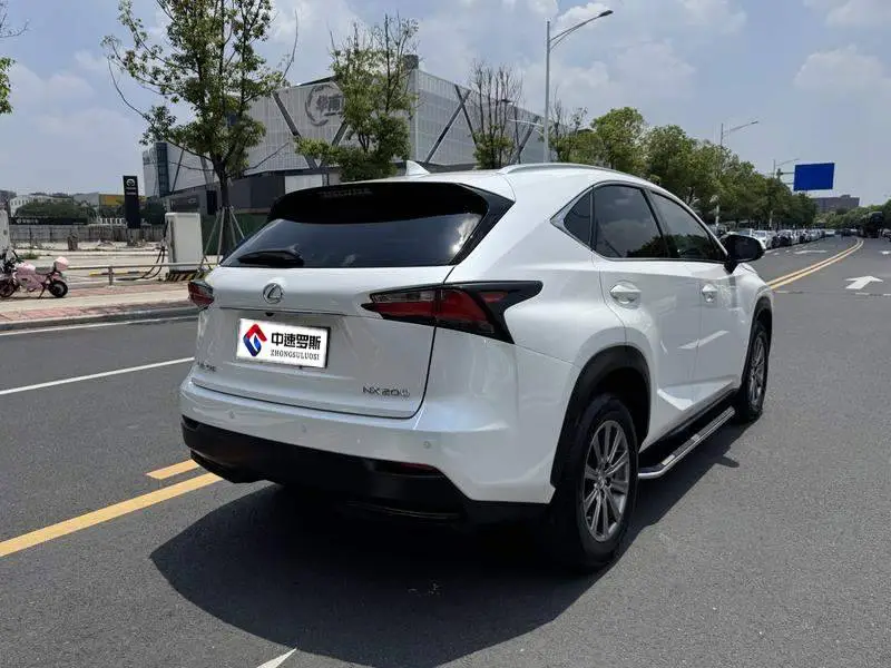 Lexus NX 2015 200 AWD Frontier Edition — 7