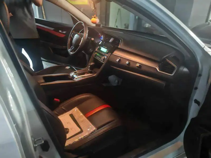 Civic 2016 180TURBO CVT Comfort Edition — 3