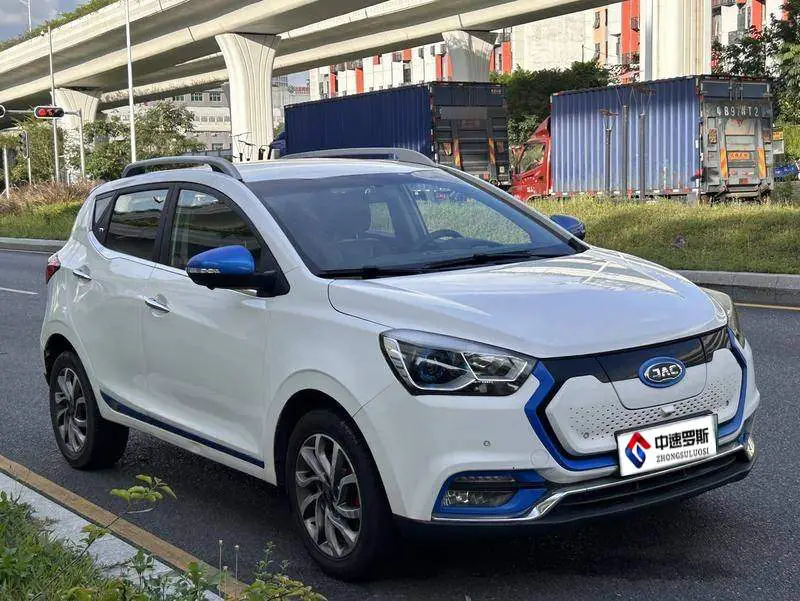 JAC iEV7S 2018 Smart Edition — 3