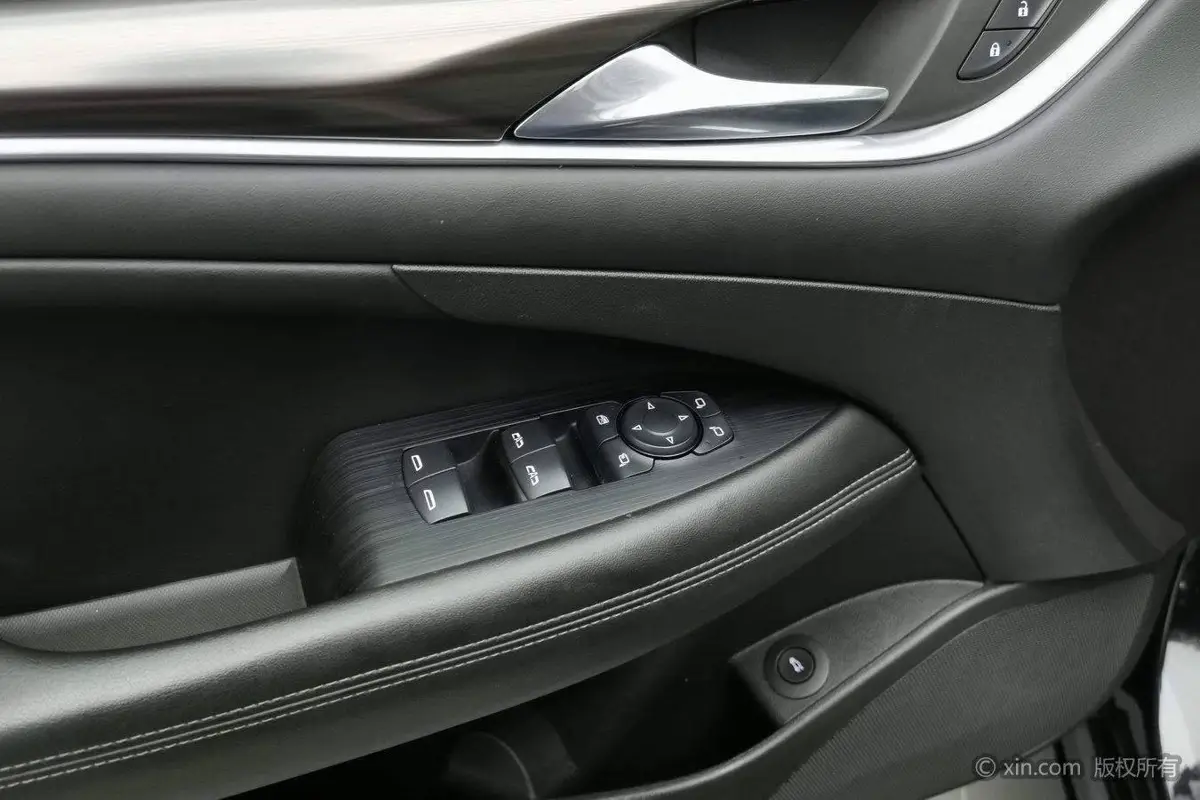 LaCrosse 2021 652T Luxury — 12