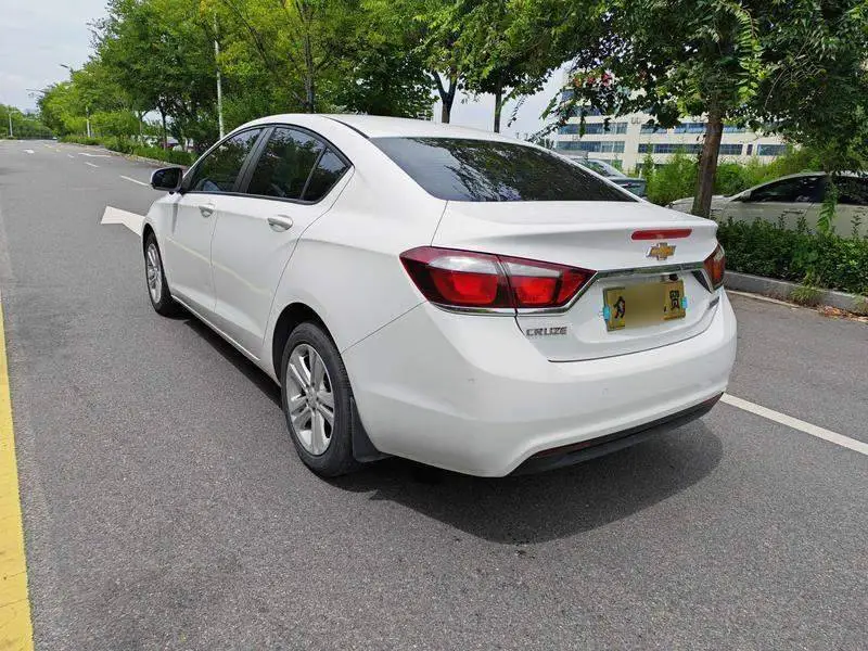 Cruze 2016 1.5L Manual Elite Edition — 4