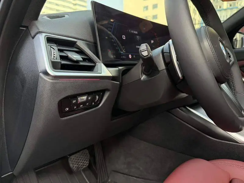 BMW 3 Series 2023 330Li M Sport Night Edition — 16