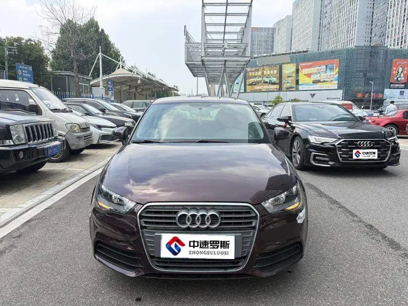 Audi A1 2014 30 TFSI Fashion Edition — 2