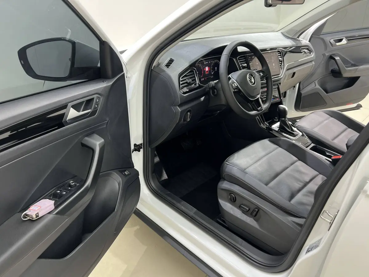 T-ROC 2022 280TSI DSG 2WD Comfort PLUS — 7
