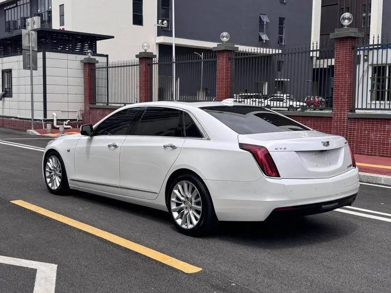 Cadillac CT6 2017 28T Leading Model — 4
