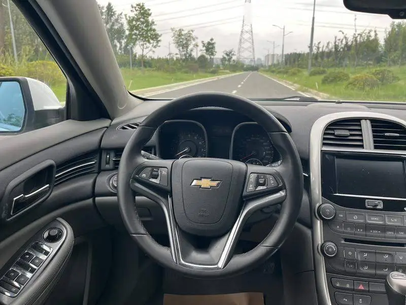Malibu 2016 2.0L Automatic Luxury Edition — 15