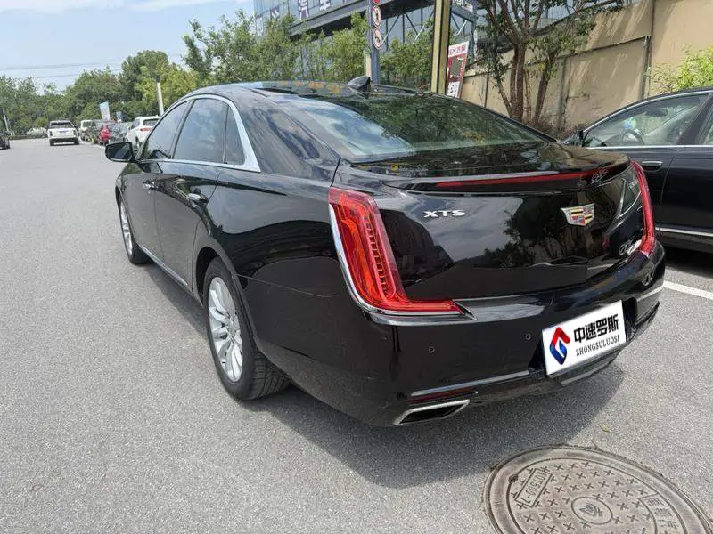 Cadillac XTS 2018 28T Elite — 4