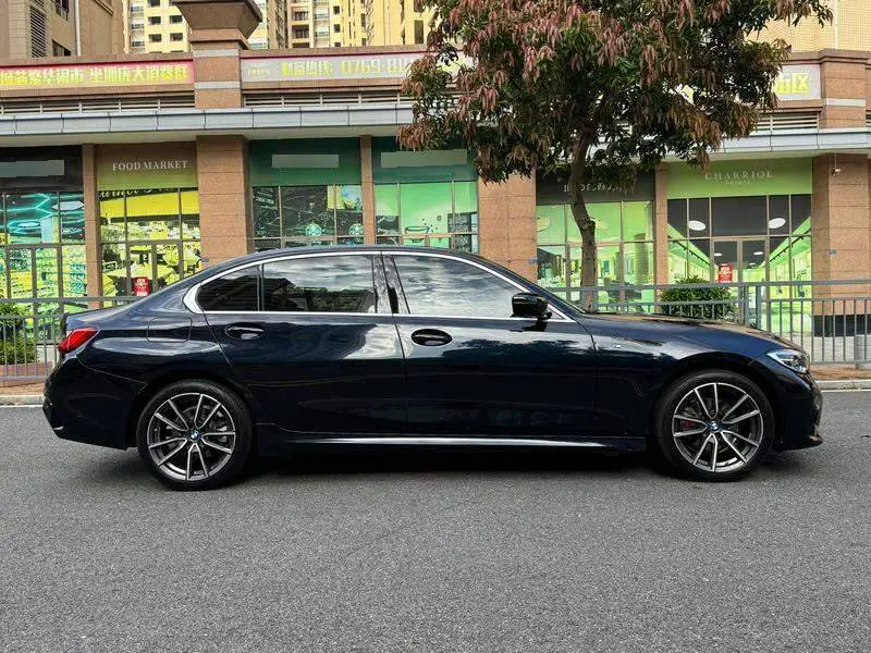 BMW 3 Series 2021 325Li xDrive M Sport Package — 8
