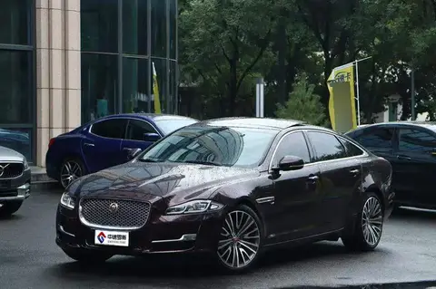 Jaguar XJ 2016 XJL 3.0 SC 2WD Elegant Business Edition