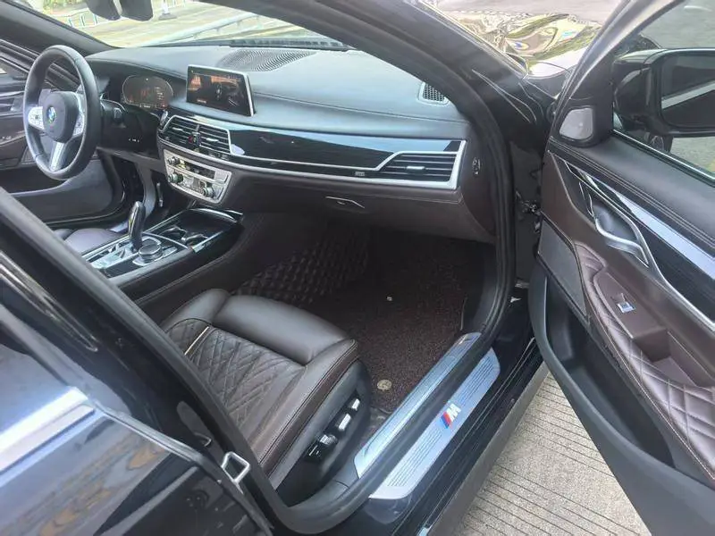 BMW 7 Series 2019 740Li Leading Luxury Package — 8