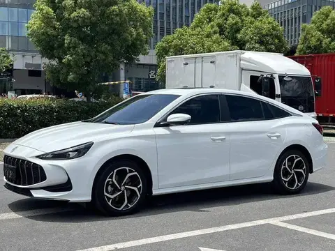 MG5 2025 300TGI Global Flagship Edition