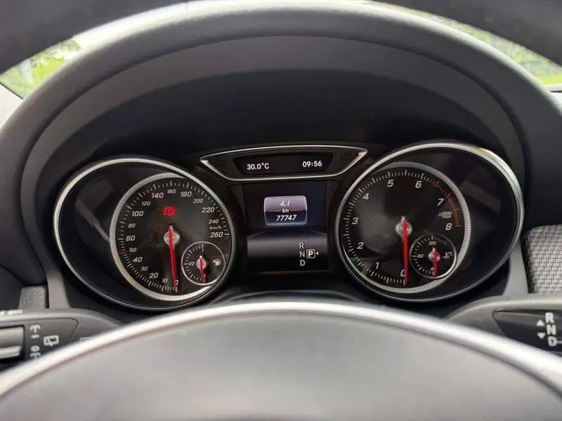 Mercedes-Benz GLA 2019 GLA 200 Dynamic — 10