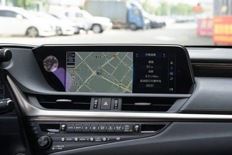 Lexus ES 2018 300h Executive Edition National V — 13