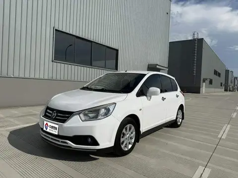 Venucia R50 2015 1.6L Automatic Fashion Edition