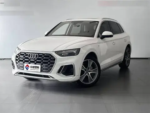 Audi Q5L 2022 45T Luxury Dynamic Model