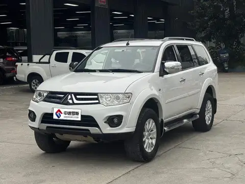 Pajero Sport 2013 3.0L Automatic 4WD Executive Edition