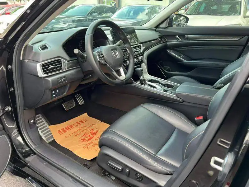 Accord 2022 260TURBO Fantasy Night Premium Edition — 8