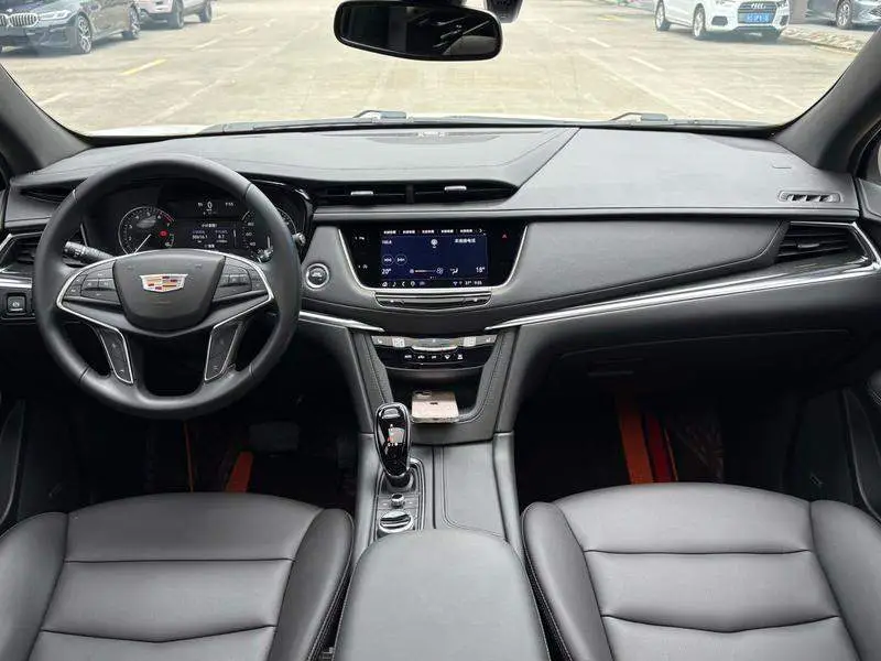 Cadillac XT5 2022 2.0T 2WD Luxury Model — 8