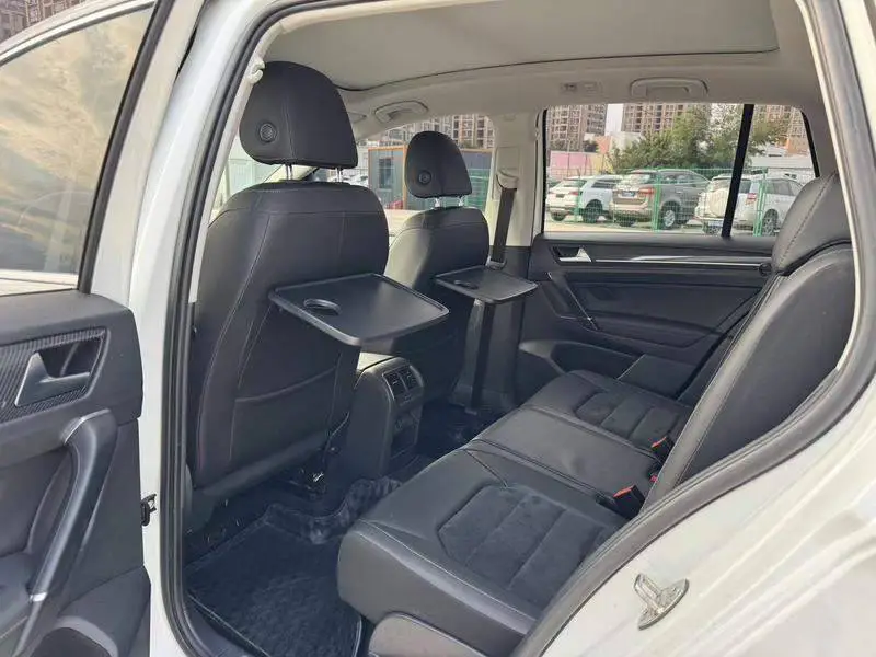 Golf Travel 2018 230TSI Automatic Luxury — 9