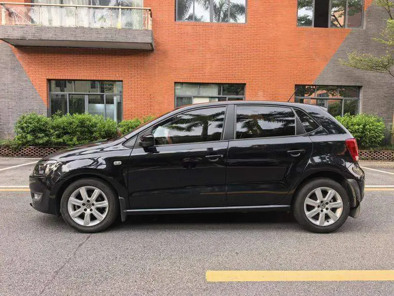 Polo 2013 1.6L Automatic Luxury Edition — 3