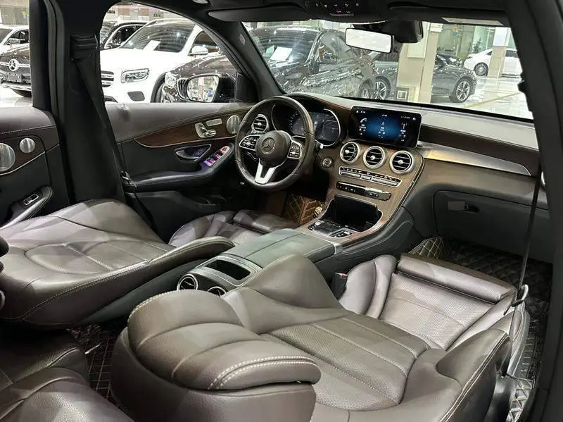 Mercedes-Benz GLC 2021 GLC 300 L 4MATIC Dynamic — 13
