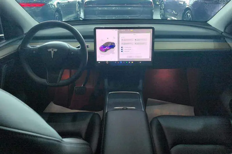 Model Y 2022 facelifted rear-wheel drive version — 13