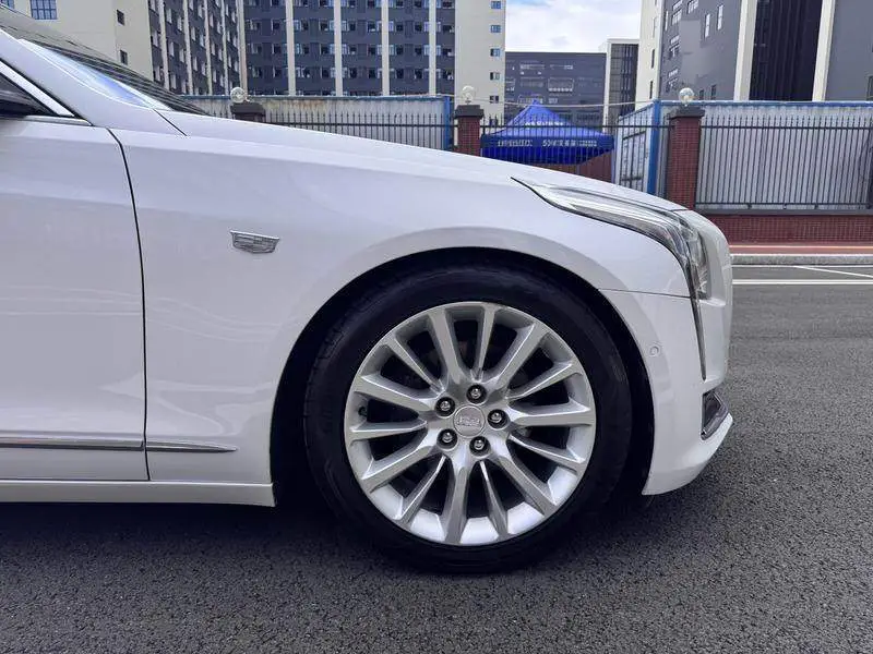 Cadillac CT6 2017 28T Leading Model — 19