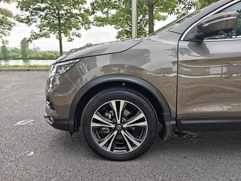Qashqai 2019 2.0L CVT Deluxe Edition — 10