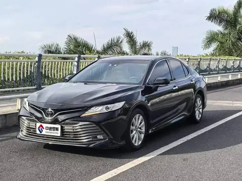 Camry 2018 2.0G Deluxe Edition