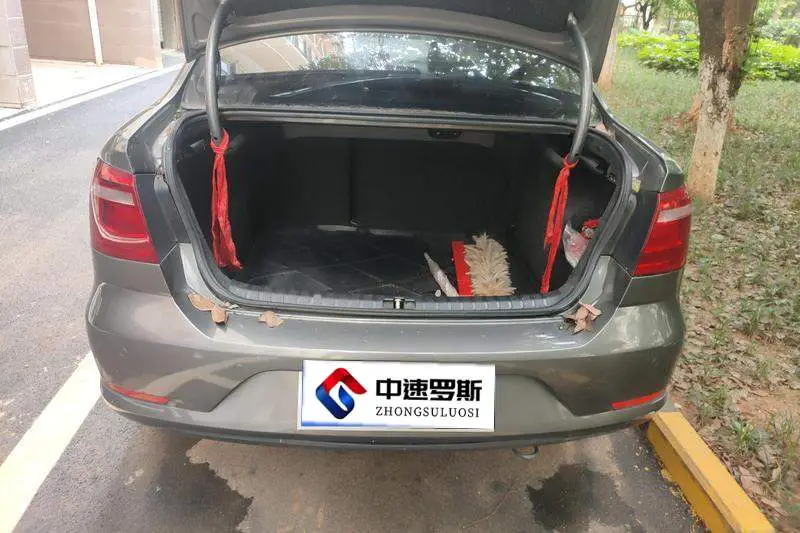 Bora 2013 1.6L Manual Comfort — 17