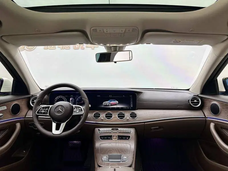 Mercedes-Benz E-Class 2020 E 260 L — 13