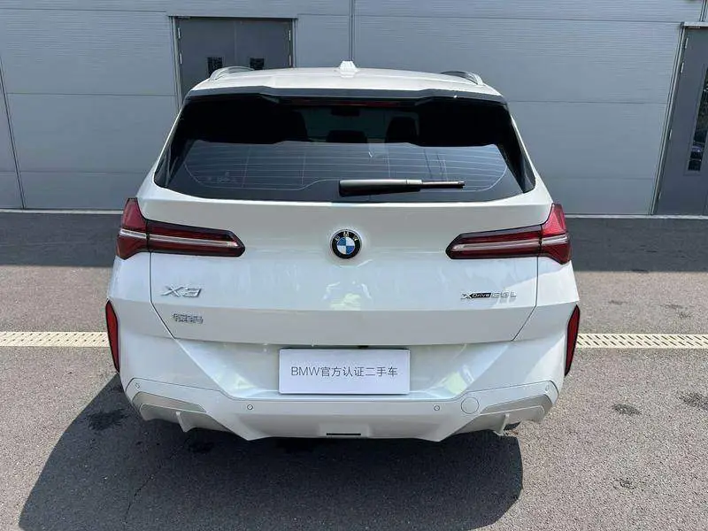 BMW X3 2025 xDrive25L Luxury Package — 4