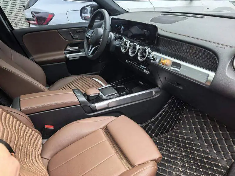 Mercedes-Benz GLB 2022 GLB 200 Fashion Edition — 7