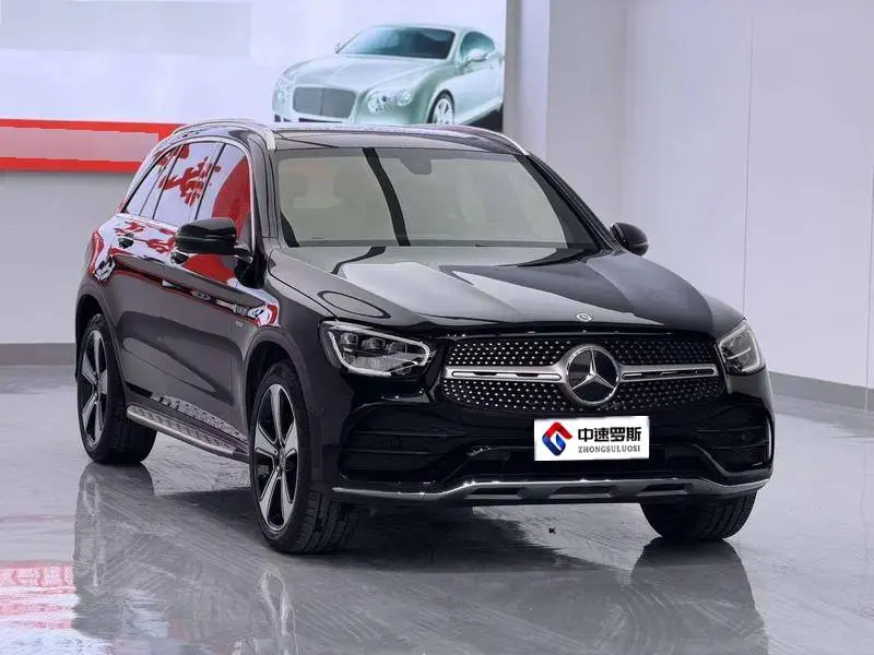 Mercedes-Benz GLC 2022 GLC 300 L 4MATIC Dynamic Collector's Edition — 3
