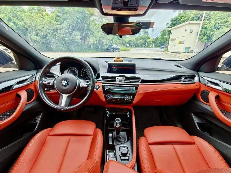 BMW X2 2020 sDrive25i Leading M Sport Package — 6