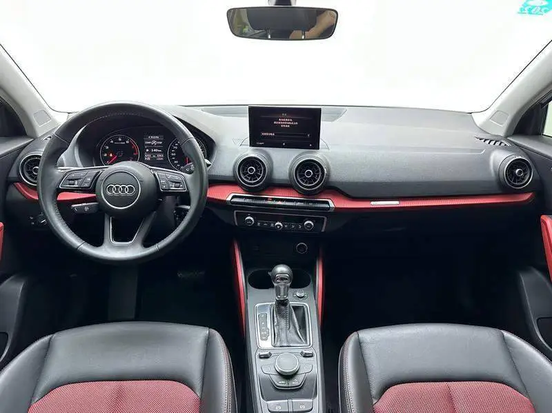 Audi Q2L 2020 35 TFSI Stylish and Dynamic — 11